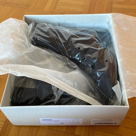 L’intervalle ´Lamont’ dark navy booties - Picture 6 of 6